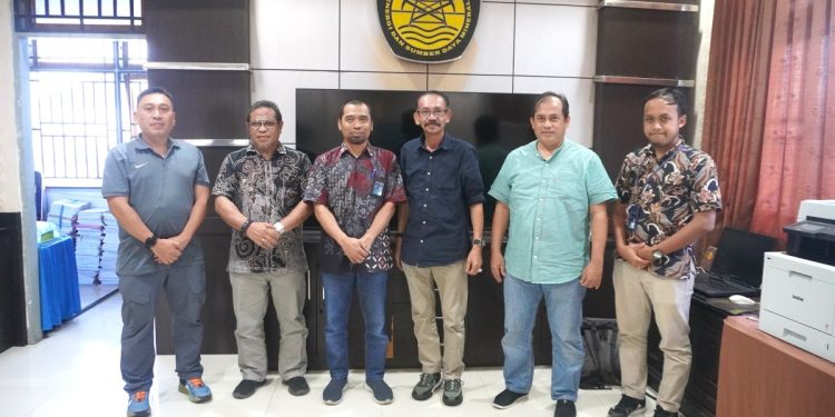 Kepala Dinas ESDM Sultra, Ir. Andi Azis, M.Si bersama jajaran