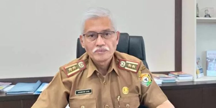 Sekda Asrun Lio Minta Seluruh Kepala Daerah Sultra Mutakhirkan Data Informasi Ketenagalistrikan