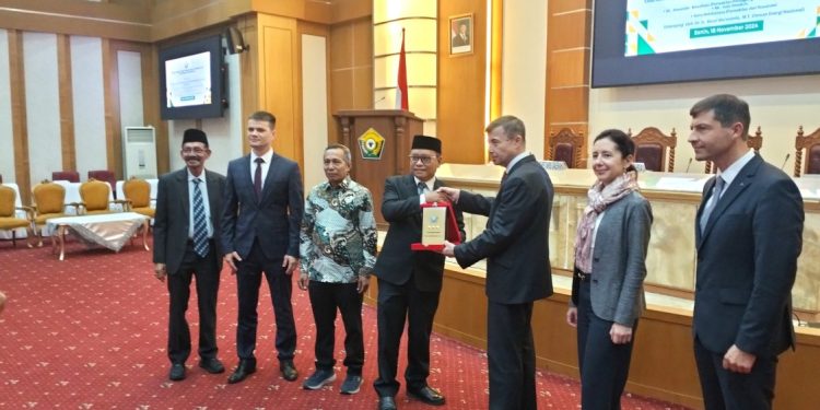 Rakor Pemprov Sutra Bersama Rosatom Rusia, Bahas Investasi Pembangkit Listrik Tenaga Nuklir di Sultra