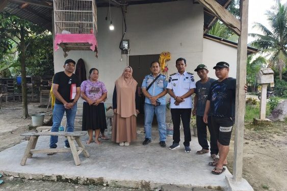 100 Hari Kerja Kepemimpinan ASR-Hugua, Dinas ESDM Sultra Pasang Kwh Gratis dan Lampu Jalan